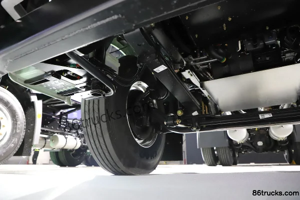 FAW Jiefang J6G Pro 6X4(10 wheels) Electric Tractor Truck CATL 400kWh Chassis (2) | 86Trucks