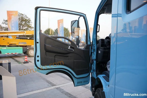 Dongfeng D6-S 2.3L Diesel 142 hp 4X2(6 wheels) WLY 5-Speed Air Brake 3.2m Double Row Flatbed Light Truck Chassis (1) | 86Trucks