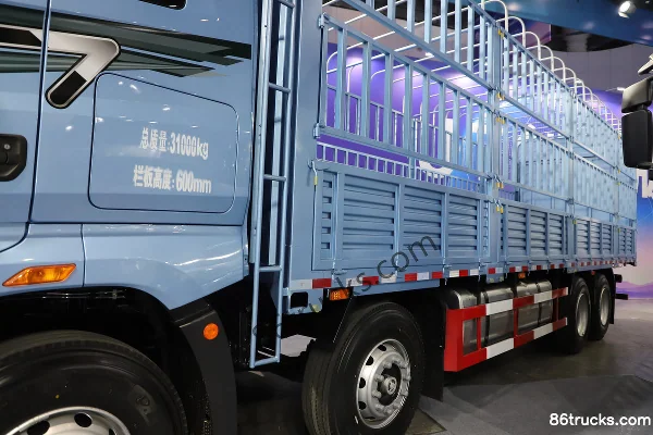 FAW Jiefang J7 12.5L diesel 580ch 8X4(12 roues) FAW Jiefang 12 vitesses AMT automatique camion porteur à grille 9,4m Carrosserie (2) | 86Tru