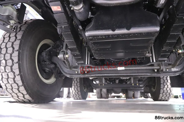 FAW Jiefang J7 13.2L Diesel 640 hp 8X4(12 wheels) FAW Jiefang 12-Speed 8.5m Dump Truck Chassis (1) | 86Trucks