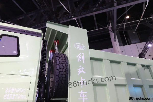 FAW Jiefang J7 13.2L Diesel 640 hp 8X4(12 wheels) FAW Jiefang 12-Speed 8.5m Dump Truck Body (1) | 86Trucks