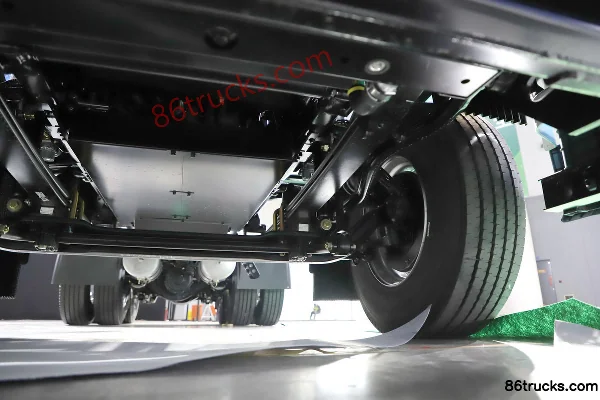 FAW Jiefang JH6 6X4(10 wheels) Electric Tractor Truck CATL 400kWh Chassis (3) | 86Trucks