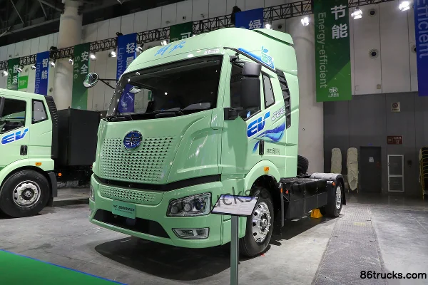 FAW Jiefang J6E 4X2(6 wheels) Battery Swap Electric Tractor Truck CATL 512kWh Exterior (3) | 86Trucks