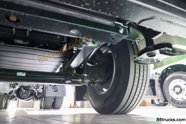 FAW Jiefang J6L 6X4(10 wheels) Pure Electric Tractor Truck 400.61kWh Chassis (3) | 86Trucks
