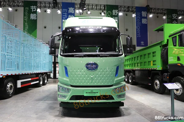 FAW Jiefang J6L 4X2(6 wheels) 9.6m Pure Electric Van Cargo Truck CATL 310kWh Exterior (2) | 86Trucks