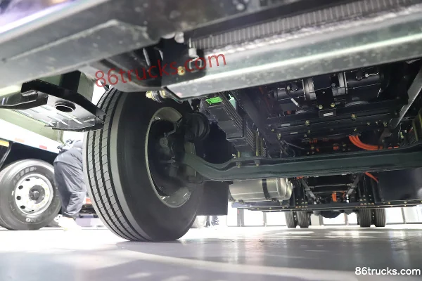 FAW Jiefang J6L 4X2(6 wheels) 9.6m Pure Electric Van Cargo Truck CATL 310kWh Chassis (2) | 86Trucks