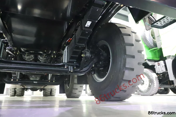 FAW Jiefang Yingtuo Pro 8X4(12 wheels) 8.8m Pure Electric Dump Truck CATL 600kWh Chassis (3) | 86Trucks