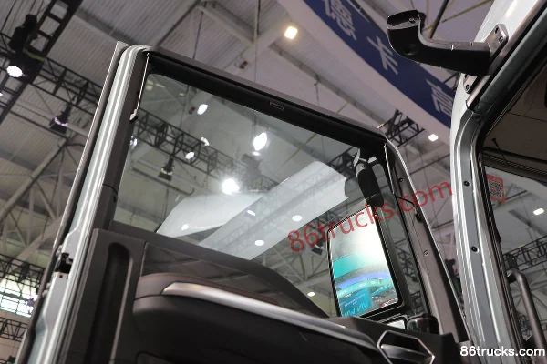 Sinotruk Sitrak G7H Heavy Truck Luxury Edition 590hp 6X4(10 wheels) LNG automatic tractor truck (hydraulic retarder) Cab (2) | 86Trucks