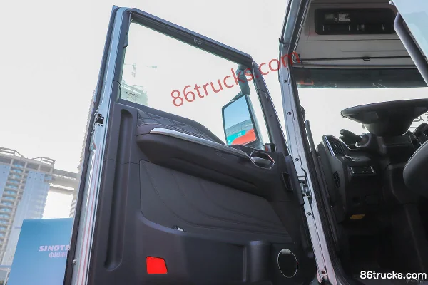 Sitrak G7H 7.4L Diesel 350 hp 6X2(8 wheels) Sinotruk 10-speed AMT Automatic 9.6m Single-row Extended-wing Cargo Truck Cab (2) | 86Trucks