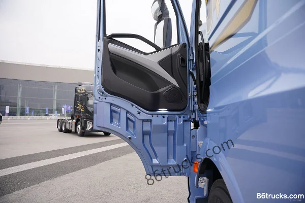 FAW Jiefang J6 PRO 11.1L Diesel 480hp 6X4(10 wheels) FAW Jiefang 12-Speed Tractor Truck Cab (2) | 86Trucks