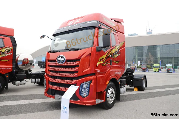 FAW Jiefang J6 PRO 12.5L LNG 500hp 4X2(6 wheels) FAW Jiefang 12-Speed AMT Automatic Tractor Truck Exterior (3) | 86Trucks