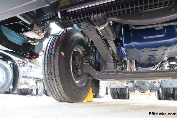 Sinotruk HOWO TX7-N 12,5 L LNG 530 ch 6X4(10 roues) Sinotruk 12 vitesses tracteur routier Châssis (2) | 86Trucks