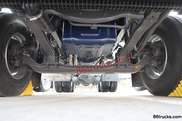 Sinotruk HOWO TX7-N 12,5 L LNG 530 ch 6X4(10 roues) Sinotruk 12 vitesses tracteur routier Châssis (1) | 86Trucks