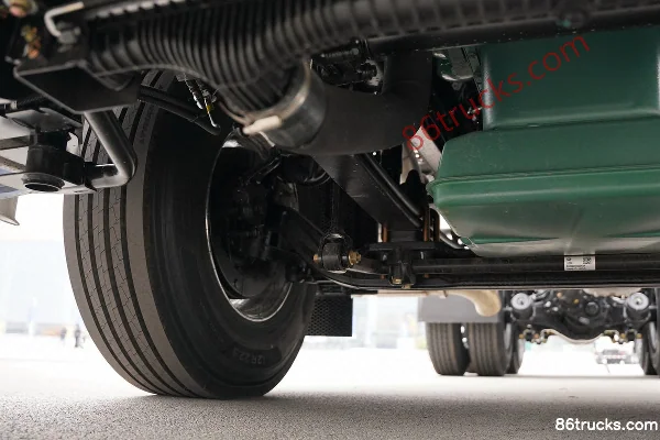 FAW Jiefang J6 PRO 12.5L LNG 500hp 6X4(10 wheels) FAW Jiefang 12-Speed Tractor Truck Chassis (2) | 86Trucks