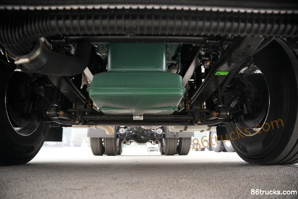 FAW Jiefang J6 PRO 12.5L LNG 500hp 6X4(10 wheels) FAW Jiefang 12-Speed Tractor Truck Chassis (1) | 86Trucks