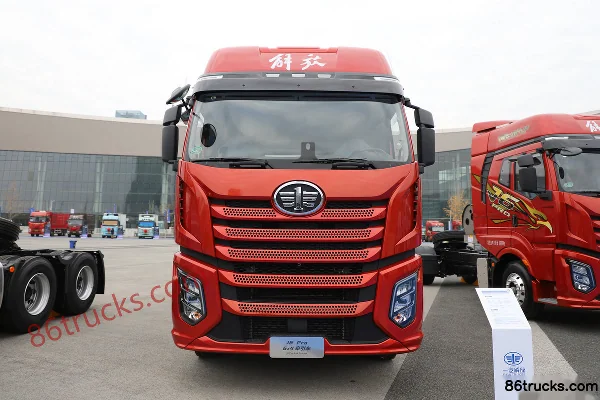 FAW Jiefang J6 PRO 13,2 L LNG 530 ch 6X4(10 roues) FAW Jiefang 12 vitesses tracteur routier pour matières dangereuses Extérieur (2) | 86Truc