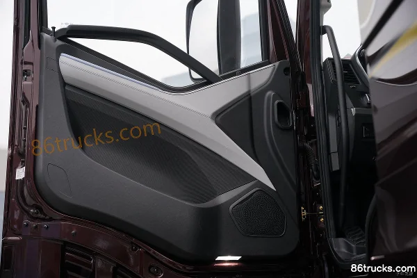 FAW Jiefang J6 PRO 12.5L Diesel 540hp 6X4(10 wheels) FAW Jiefang 12-Speed AMT Automatic Tractor Truck Cab (3) | 86Trucks