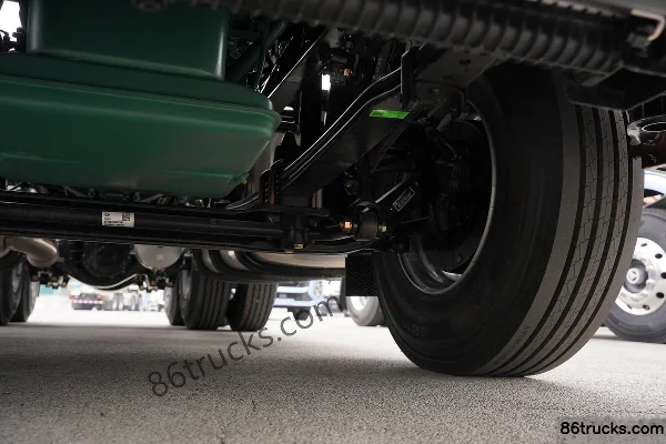FAW Jiefang J6 PRO 12.5L Diesel 540hp 6X4(10 wheels) FAW Jiefang 12-Speed AMT Automatic Tractor Truck Chassis (3) | 86Trucks
