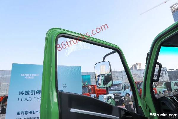Sinotruk Niuqichongtian EM1 4X2(6 wheels) 3.7m single-row pure electric dump truck CATL 155.33kWh Cab (2) | 86Trucks