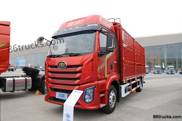 FAW Jiefang J6G Édition Leader 7.8L Diesel 360 ch 4X2(6 roues) FAW Jiefang 10 vitesses 6,75 m cabine avancée avec ridelles, camion porteur E