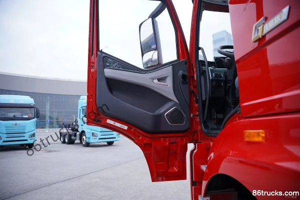 FAW Jiefang J6G Édition Leader 7.8L Diesel 360 ch 4X2(6 roues) FAW Jiefang 10 vitesses 6,75 m cabine avancée avec ridelles, camion porteur (
