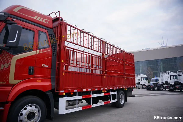 FAW Jiefang J6G Édition Leader 7.8L Diesel 360 ch 4X2(6 roues) FAW Jiefang 10 vitesses 6,75 m cabine avancée avec ridelles, camion porteur C