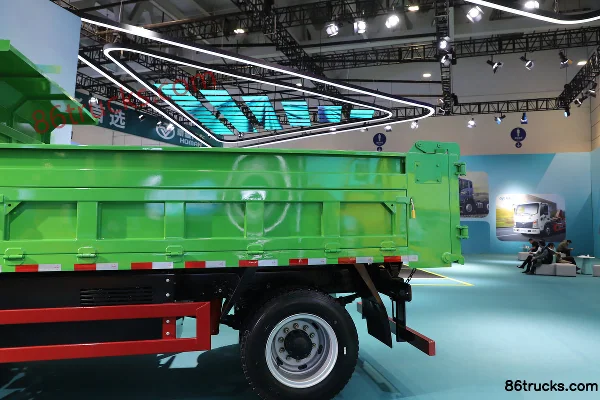 Sinotruk Niuqichongtian EM3 4X2(6 wheels) 3.5m single-row pure electric dump truck CATL 155.33kWh Body (2) | 86Trucks