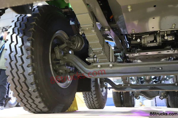 Sinotruk HOWO V5-X 8X4(12 wheels) pure electric dump truck CATL 352kWh Chassis (2) | 86Trucks