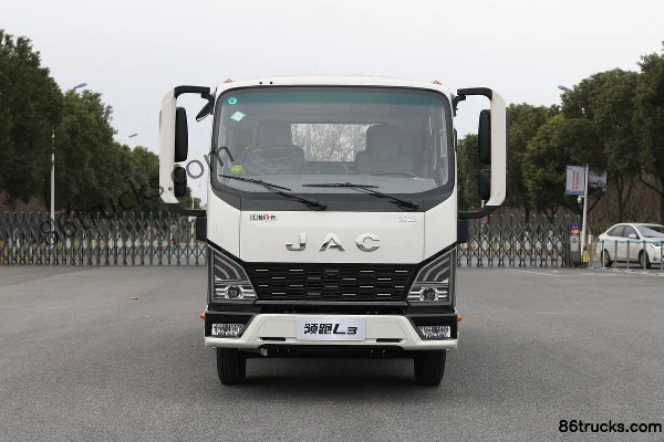 JAC Lingpao L3 2.7L CNG 130 hp 4X2(6 wheels) JAC 5-speed 3.145m Double Row Flatbed Light Truck Exterior (3) | 86Trucks