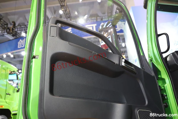 Sinotruk V3-X 4X2(6 wheels) 4.2m Electric Single Row Dump Truck CATL 165kWh Cab (3) | 86Trucks