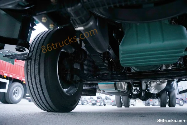 FAW Jiefang J6G Leading Edition Southern Version 280hp 4X2(6 wheels) 6.75m Drop Side Cargo Truck (China VI) Chassis (2) | 86Trucks