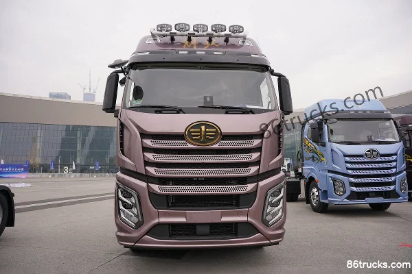 FAW Jiefang J6V Leading Edition 12.5L Diesel 580hp 6X4(10 wheels) FAW Jiefang 12-Speed AMT Automatic Tractor Truck Exterior (2) | 86Trucks