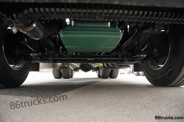 FAW Jiefang J6V Leading Edition 12.5L Diesel 580hp 6X4(10 wheels) FAW Jiefang 12-Speed AMT Automatic Tractor Truck Chassis (1) | 86Trucks