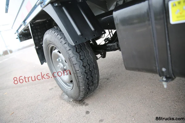 Changan Kuayue Xingta K5 Luxury Edition 1.6L Gasoline 120 hp 4X2(6 wheels) 5-speed 3.3m Single Row Flatbed Mini Truck Chassis (3) | 86Trucks