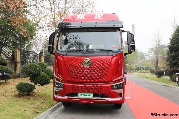 Dongfeng Liuqi Chenglong H5V 290 hp 4X2(6 wheels) 6.8m wing-opening van cargo truck Exterior (2) | 86Trucks