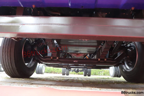 Dongfeng H5 4X2(6 wheels) 9.8m pure electric cargo truck, CATL 310.66kWh Chassis (1) | 86Trucks