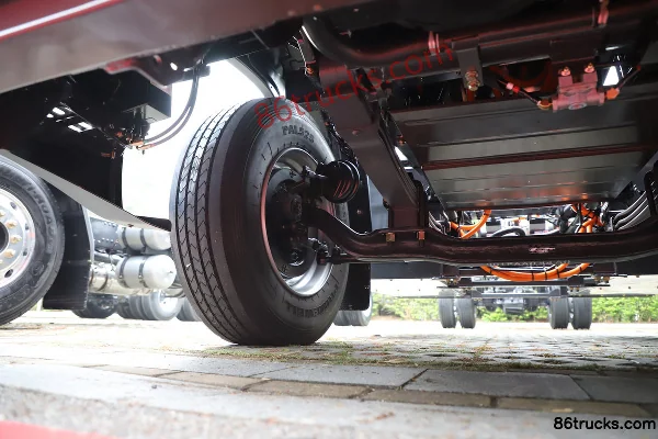 Dongfeng Yiwei 5 4X2(6 wheels) 9.8m pure electric cargo truck, CATL 400.6kWh Chassis (2) | 86Trucks