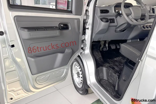 Chery Commercial Vehicle Xiaoxiang X3L 3.35m single-row pure electric flatbed micro truck Kairui 41.86kWh 4X2(6 wheels) Cab (3) | 86Trucks