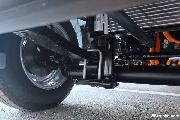 FARIZON Xingzhi F3E 2025 Smart Edition Hydraulic Brake 3.82m Single Row Pure Electric Van Mini Truck Xuanwu 65kWh 4X2(6 wheels) Chassis (2)
