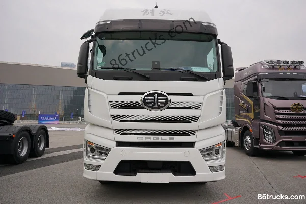 FAW Jiefang J7 poids lourd 560 ch 4X2(6 roues) tracteur routier AMT automatique (pont arrière 465) Extérieur (2) | 86Trucks