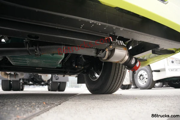 FAW Jiefang J7 Elite Edition 15.6L LNG 640 hp 6X4(10 wheels) FAW Jiefang 12-speed AMT automatic tractor truck Chassis (3) | 86Trucks