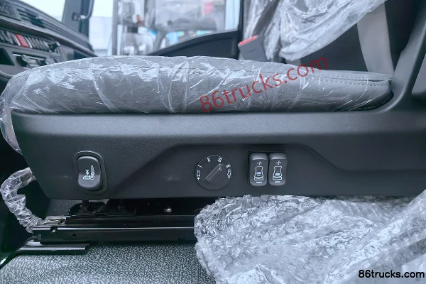 Sinotruk Xinglan EM3 Tianxing Version 4.18m Single Row Pure Electric Box Van Light Truck CATL 140.41kWh 4X2(6 wheels) Cab (2) | 86Trucks