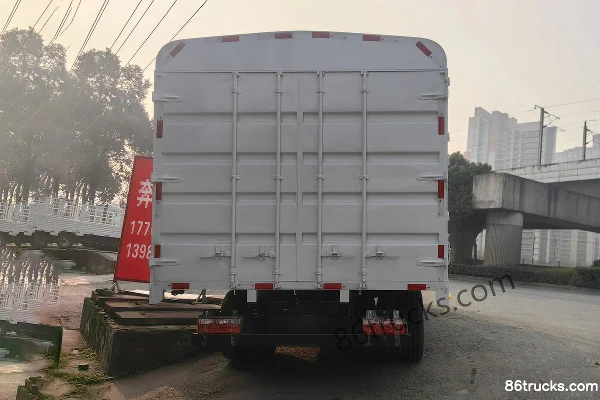 Feidi EW7 Air Brake 4.15m Single Row Electric Stake Light Truck CATL 164.86kWh 4X2(6 wheels) Exterior (3) | 86Trucks