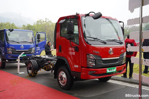 Dongfeng L2 2.5L Diesel 160hp 4X2(6 wheels) Fast Gear 10-speed 3.2m dump truck Exterior