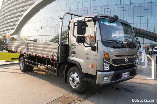 Dongfeng Dongfeng D7 Light Truck Cargo Trucks