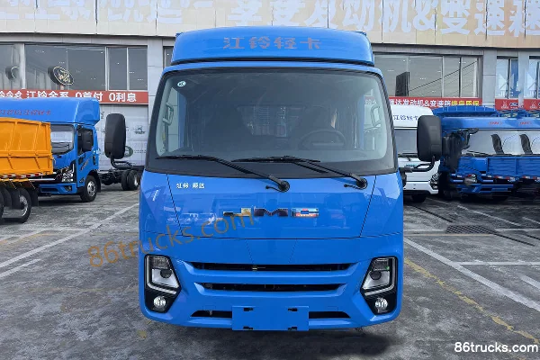 JMC All New Shunda Standard Edition 2.5L Diesel 136 hp 4X2(6 wheels) WLY 5-speed 4.2m Single Row Van Light Truck Exterior (2) | 86Trucks