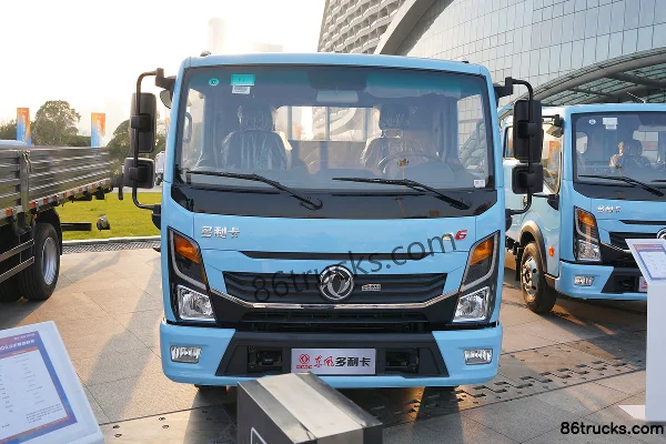 Dongfeng Duolika D6-L 2018 140hp 4X2(6 wheels) 3.8m half-row flatbed light truck (wide body) Exterior (2) | 86Trucks