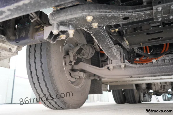 SHACMAN Delong H6000E 6X4(10 wheels) Electric Tractor Truck 400kWh Chassis (1) | 86Trucks