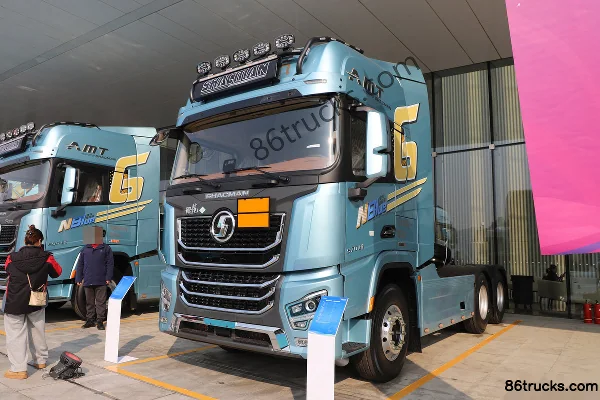 SHACMAN Delong G6000 13.3L LNG 570hp 6X4(10 wheels) Fast Gear 16-Speed AMT Automatic Dangerous Goods Tractor Truck Exterior (3) | 86Trucks