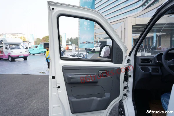 Karry Jiangtun E5 2025 6-Seat Pure Electric Light Bus CATL 41.86kWh Cab (1) | 86Trucks